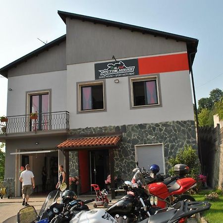 Millesimo Italian Piston House Sport Moto Rent Bed & Breakfast エクステリア 写真