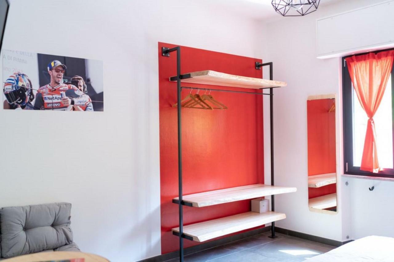 Millesimo Italian Piston House Sport Moto Rent Bed & Breakfast エクステリア 写真